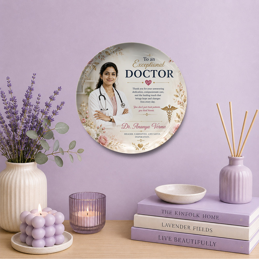 Personalized doctor appreciation decorative display Hanging plate with custom name design and stand, unique gift for doctors, medical professionals, healthcare heroes, and commemorative keepsake display décor